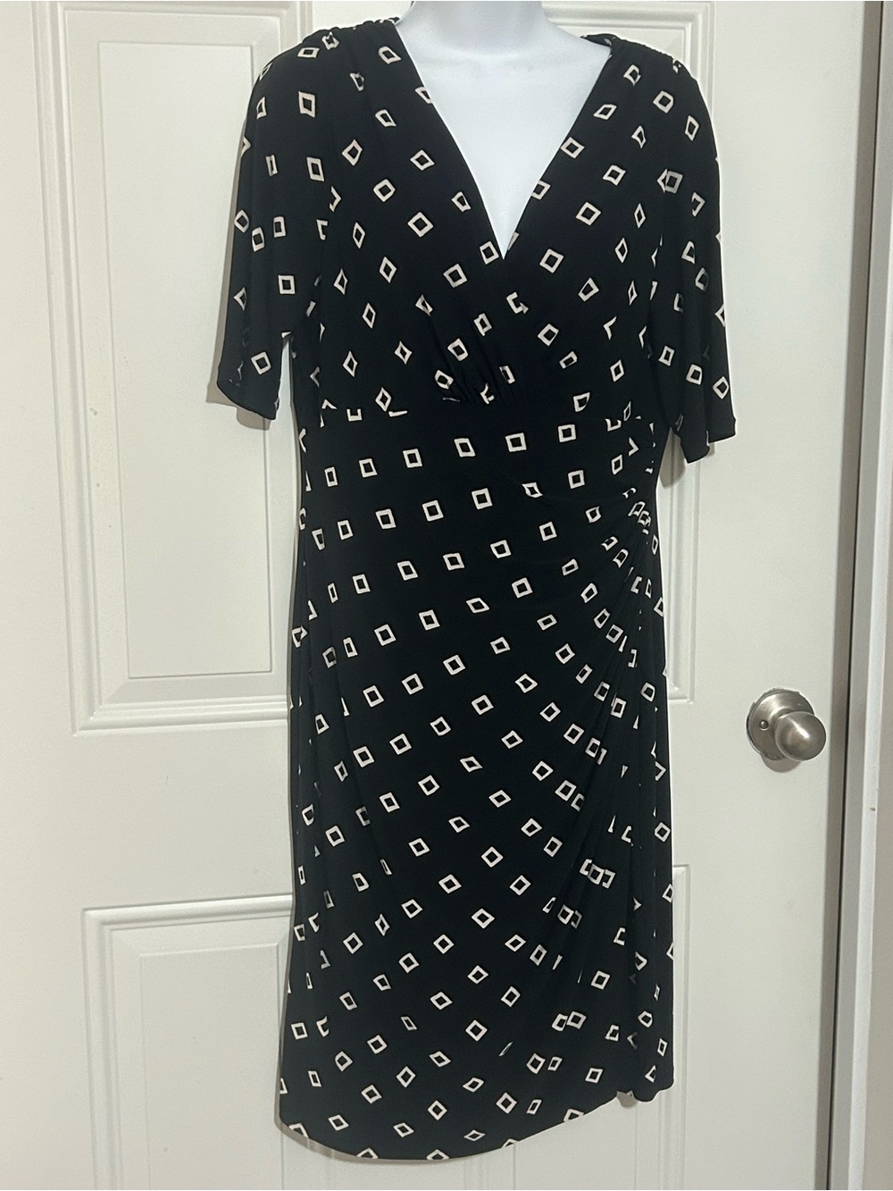 Lauren Ralph Lauren Black Diamond-Print Wrap Dress